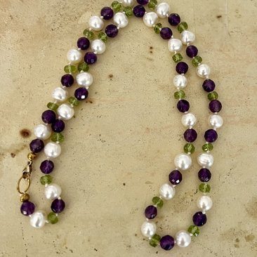 Pearl with Gemstones